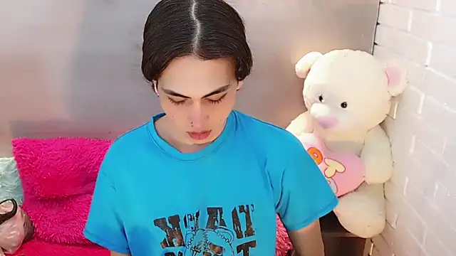 Daniela Pink  online show from 09-20-25, 07:37