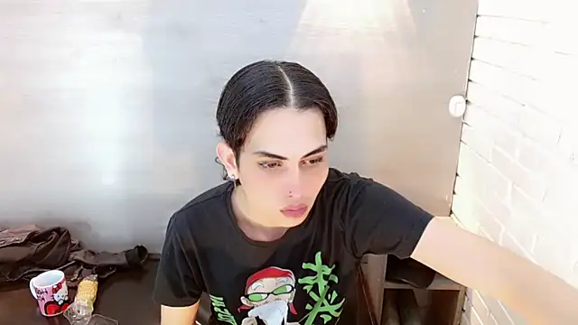 Daniela Pink  online show from 09-21-25, 07:59