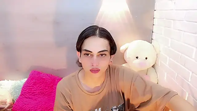 Daniela Pink  online show from 10-09-25, 07:34