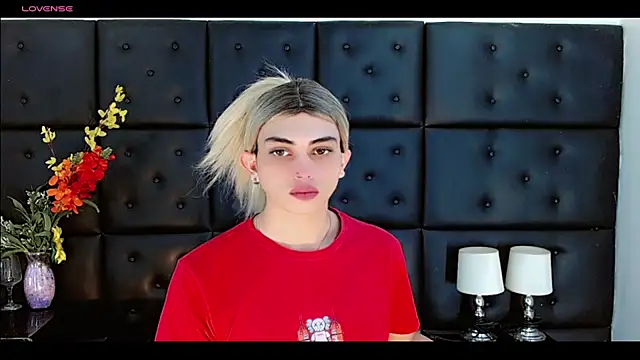 Daniela Pink  online show from 03-26-26, 07:30