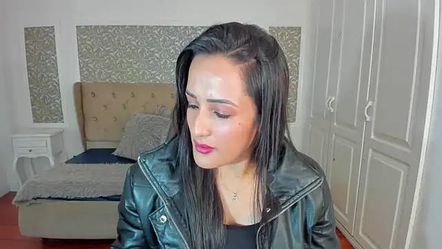 KimWessel  online show from 10-20-25, 07:36