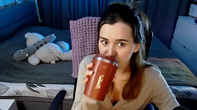 KiraYammy online show from 12-11-24, 10:06