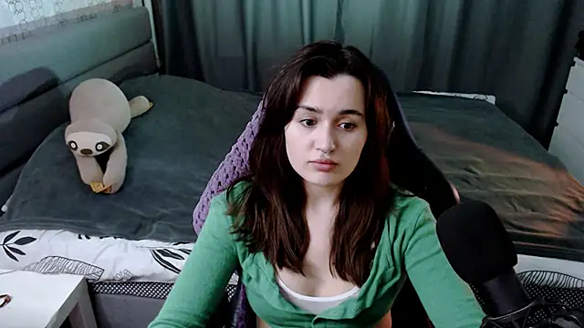 KiraYammy online show from 03-07-25, 10:32