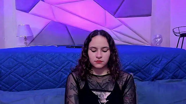 AnnyThompson  online show from 01-22-25, 01:31