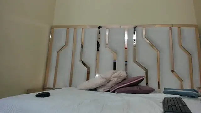 TifanyChill online show from 01-12-25, 12:07