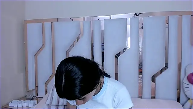 TifanyChill online show from 11-19-25, 07:03