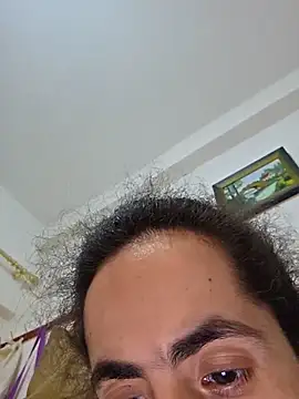 Snapshot of altinya chatting on 06-14-26, 02:30 altinya online show from 06-14-26, 02:30
