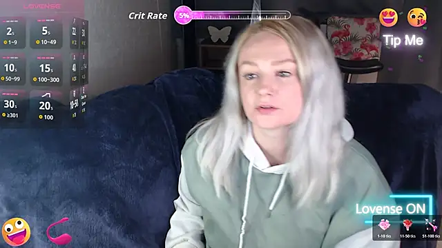 Snapshot of laurynrox chatting on 11-13-25, 11:58 laurynrox online show from 11-13-25, 11:58