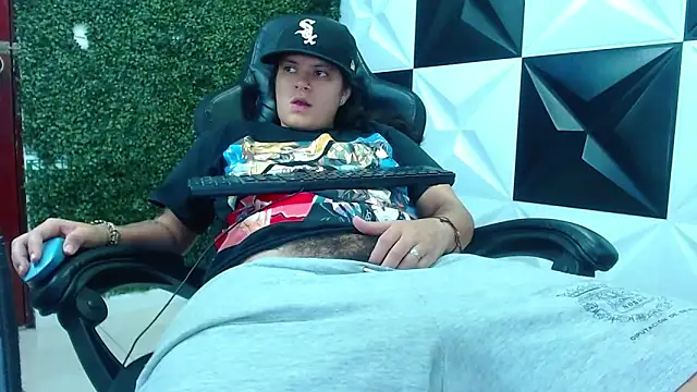 snowflake xxx online show from 02-25-25, 07:36