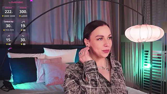 LunaNight online show from 01-26-25, 03:06