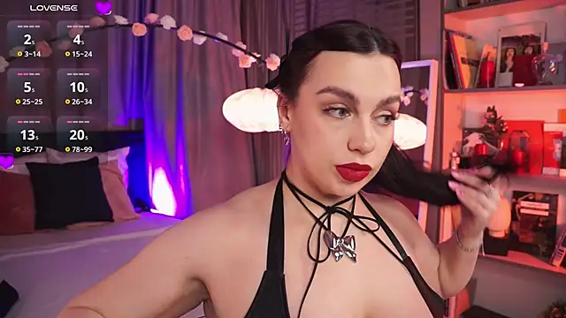 LunaNight online show from 02-20-25, 08:58