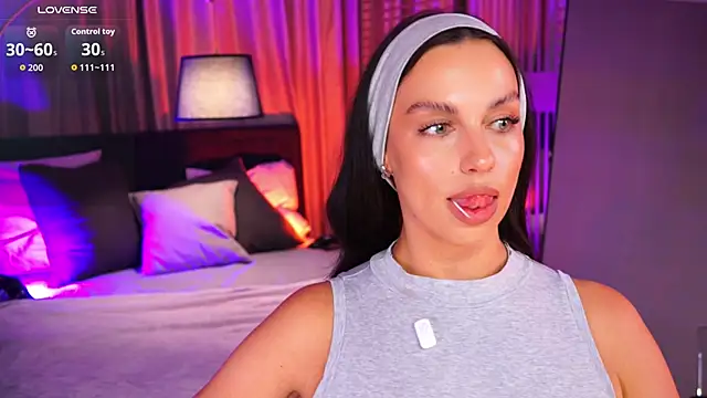 LunaNight online show from 04-12-26, 08:58