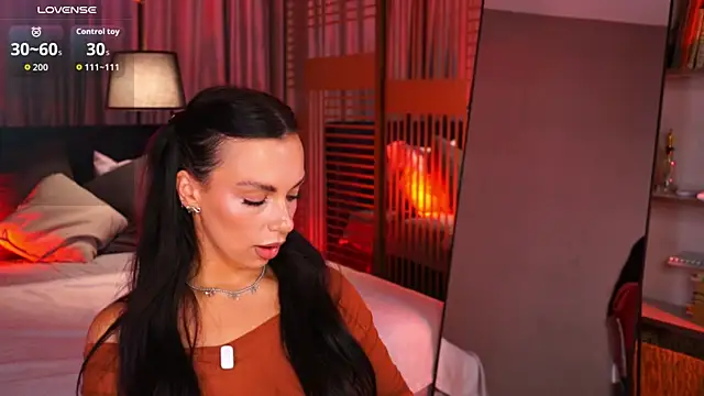 LunaNight online show from 04-26-26, 09:12