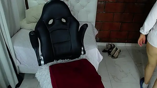 Snapshot of Maira_B chatting on 11-01-25, 02:41 Maira B online show from 11-01-25, 02:41