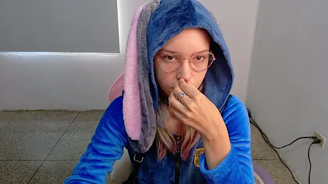 WandaDoll online show from 03-12-26, 12:11