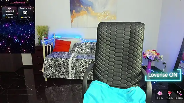 Julia Dean online show from 09-09-25, 11:54