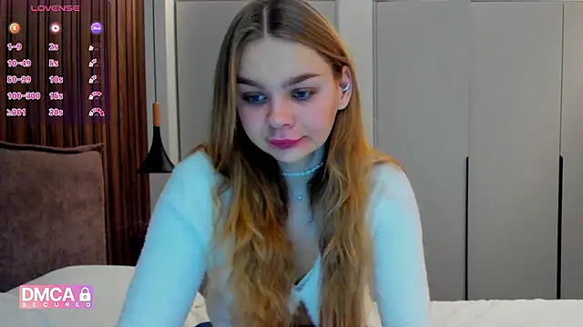 Molly sweetie online show from 11-21-25, 07:18