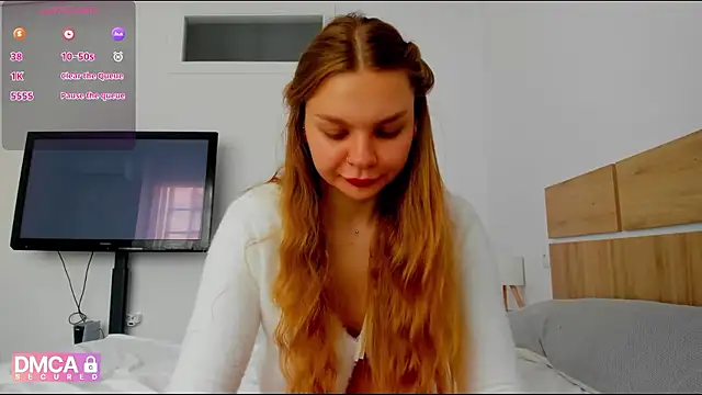 Molly sweetie online show from 04-19-26, 06:13