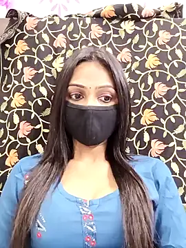 Snapshot of Yours-Bebo chatting on 02-18-25, 06:47 Yours-Bebo online show from 02-18-25, 06:47