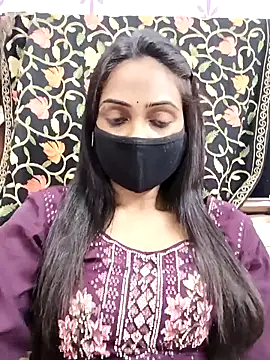 Snapshot of Yours-Bebo chatting on 02-26-25, 04:56 Yours-Bebo online show from 02-26-25, 04:56