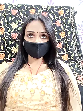 Snapshot of Yours-Bebo chatting on 03-07-25, 06:22 Yours-Bebo online show from 03-07-25, 06:22