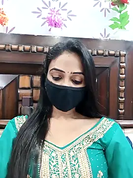 Snapshot of Yours-Bebo chatting on 11-06-25, 08:26 Yours-Bebo online show from 11-06-25, 08:26