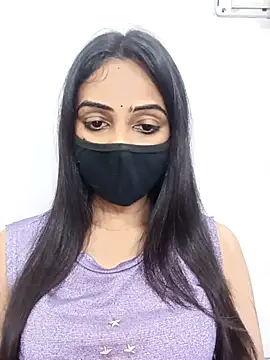 Snapshot of Yours-Bebo chatting on 11-12-25, 01:11 Yours-Bebo online show from 11-12-25, 01:11