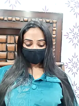 Snapshot of Yours-Bebo chatting on 11-22-25, 06:07 Yours-Bebo online show from 11-22-25, 06:07