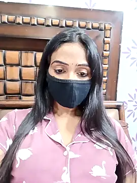 Snapshot of Yours-Bebo chatting on 11-24-25, 05:45 Yours-Bebo online show from 11-24-25, 05:45