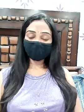 Snapshot of Yours-Bebo chatting on 12-05-25, 11:41 Yours-Bebo online show from 12-05-25, 11:41