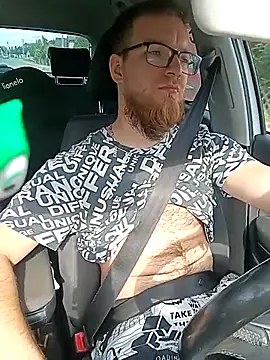 Snapshot of Sweet_bear69 chatting on 09-11-25, 01:11 Sweet bear69 online show from 09-11-25, 01:11