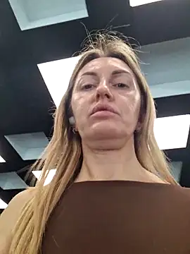 Miss    Mia  online show from 02-20-26, 11:54