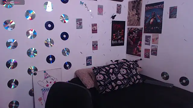 abril666 online show from 12-15-25, 02:43