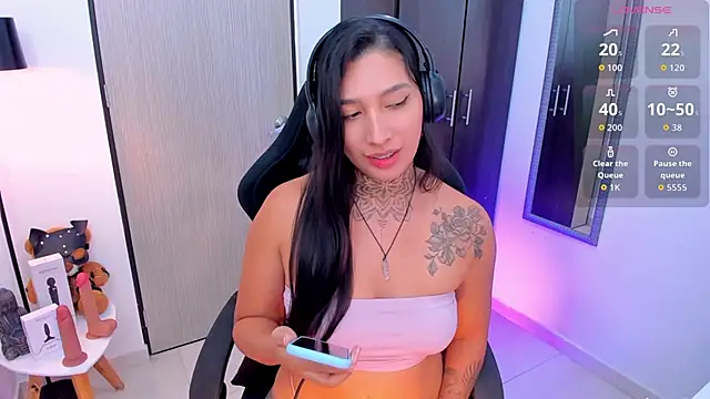 LouaneBourVip online show from 12-14-25, 11:42