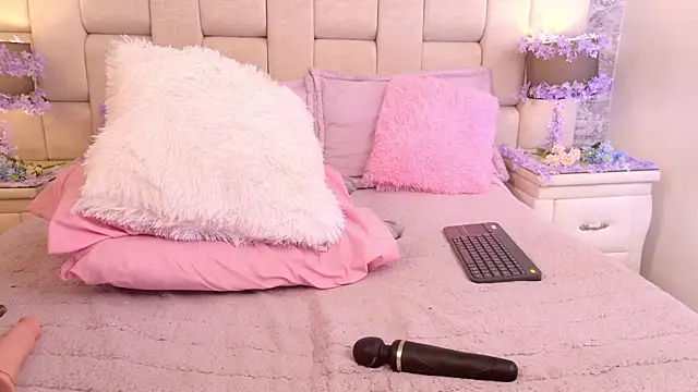 ZendayaGrey online show from 03-13-25, 12:05