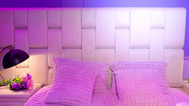 ZendayaGrey online show from 12-19-25, 08:49