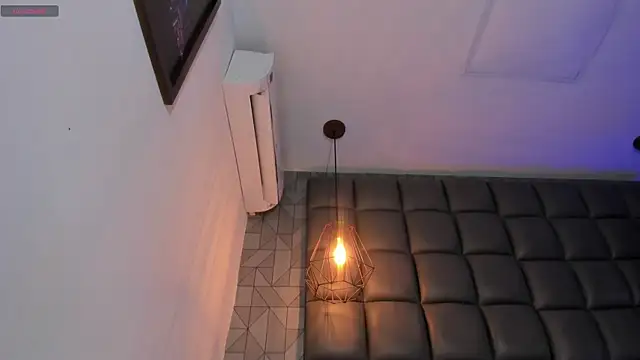 megan woll online show from 11-10-25, 08:41