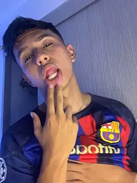 Leonarrrd 01 online show from 02-06-25, 02:33