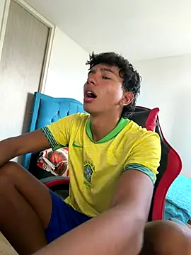 Leonarrrd 01 online show from 11-29-25, 09:29