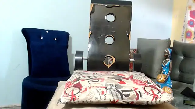 Snapshot of Amazing12inch chatting on 12-11-24, 07:46 Amazing12inch online show from 12-11-24, 07:46