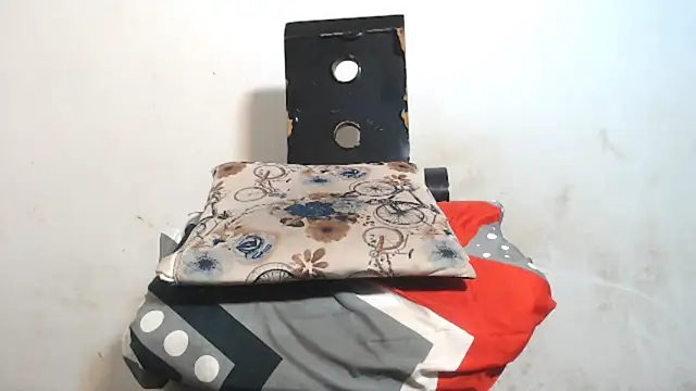 Snapshot of Amazing12inch chatting on 01-16-25, 10:55 Amazing12inch online show from 01-16-25, 10:55