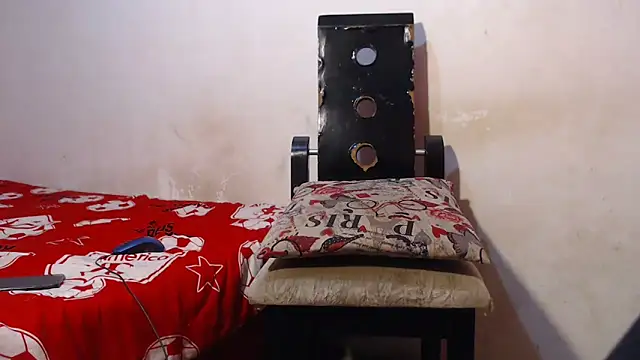 Snapshot of Amazing12inch chatting on 02-28-25, 01:47 Amazing12inch online show from 02-28-25, 01:47