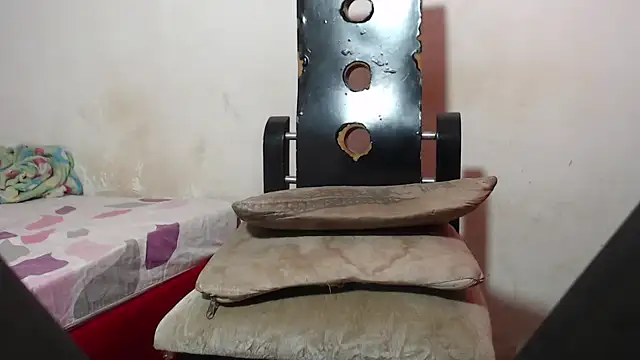 Snapshot of Amazing12inch chatting on 03-13-25, 07:17 Amazing12inch online show from 03-13-25, 07:17