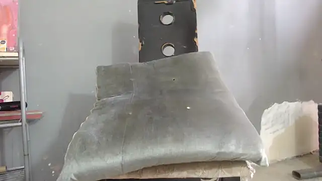 Snapshot of Amazing12inch chatting on 09-30-25, 07:19 Amazing12inch online show from 09-30-25, 07:19