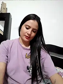 Snapshot of Zoe_Clark_ chatting on 12-19-24, 02:34 Zoe Clark online show from 12-19-24, 02:34