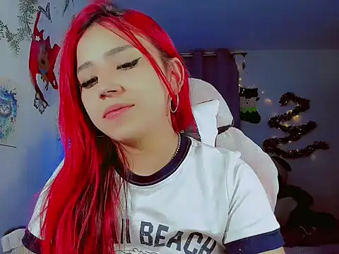 Snapshot of madisonx17 chatting on 12-14-24, 06:13 madisonx17 online show from 12-14-24, 06:13