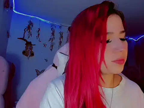 Snapshot of madisonx17 chatting on 02-05-25, 03:34 madisonx17 online show from 02-05-25, 03:34