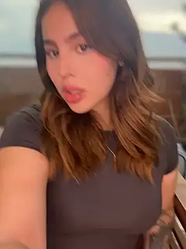 ValerieHilton online show from 02-07-25, 09:58