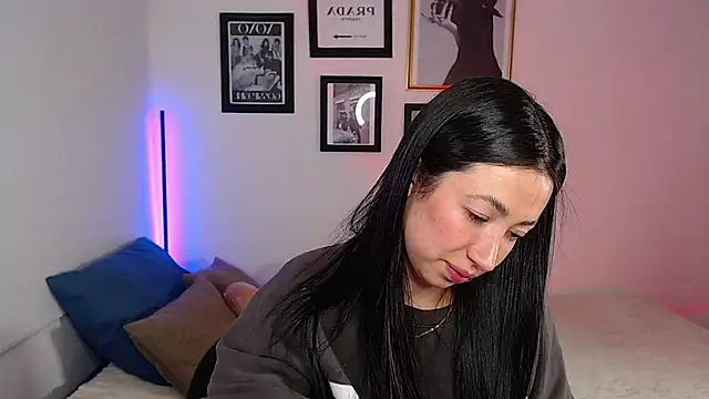 lilyy evanss online show from 01-31-25, 02:15