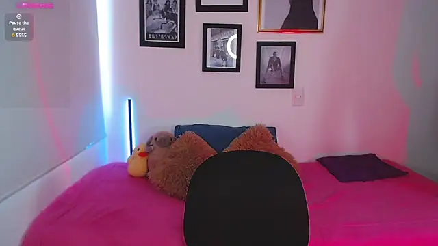 lilyy evanss online show from 03-04-25, 07:11